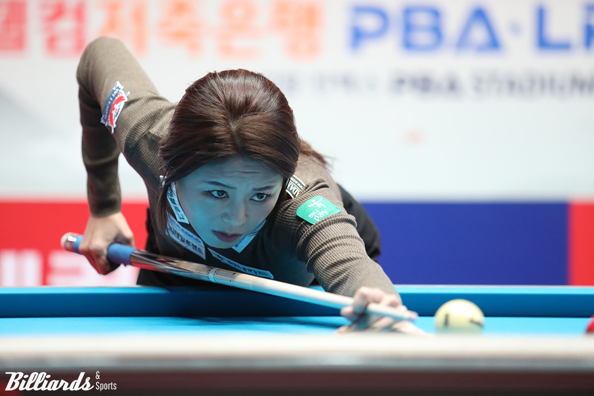 '당구 여제' 김가영(하나카드)이 26일 오후 4시 30분에 열리는 16강전에서 서한솔(우리금융캐피탈)을 상대로 33경기 연속승리와 8강 진출에 도전한다.  사진=고양/이용휘 기자