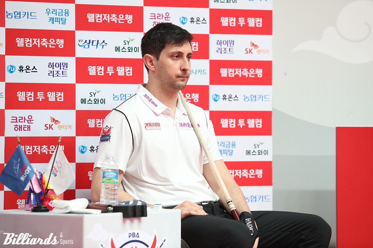 마르티네스는 1세트를 따내며 출발은 좋았으나, 이후 역전을 허용하며 32강에서 탈락했다.