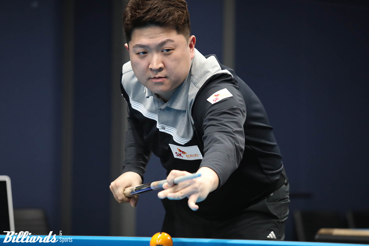 준결승에서 강동궁과 대결하는 조건휘(SK렌터카). 앞서 열린 8강전에서 조건휘는 하비에르 팔라손(휴온스)에게 3-2로 극적인 역전승을 거뒀다.