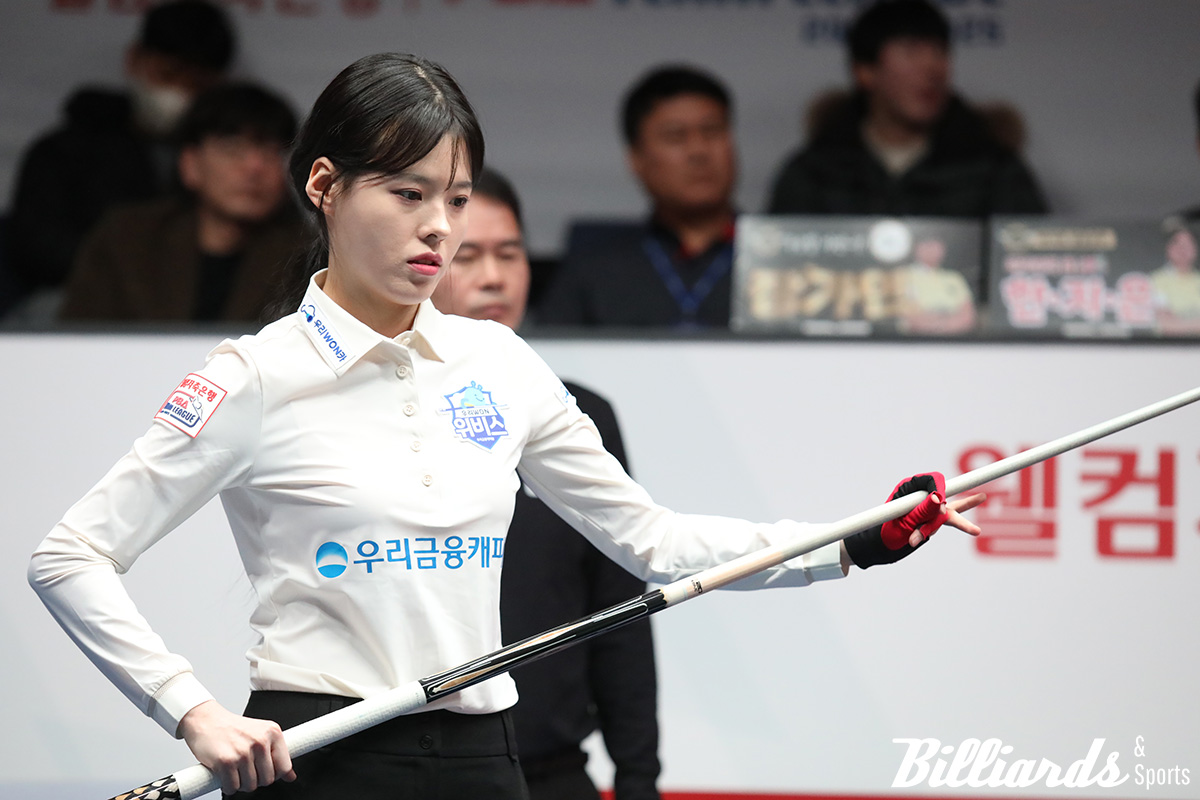 2세트에 서한솔(우리금융캐피탈)도 7득점을 올리며 맞섰으나 아쉽게 1점 차 패배를 당하고 말았다.