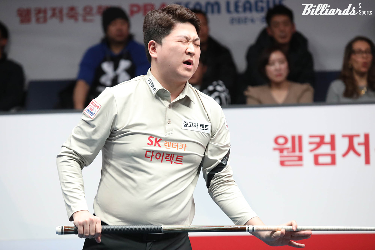 SK렌터카의 조건휘가 3세트에서 득점이 실패하자 아쉬워하고 있다.