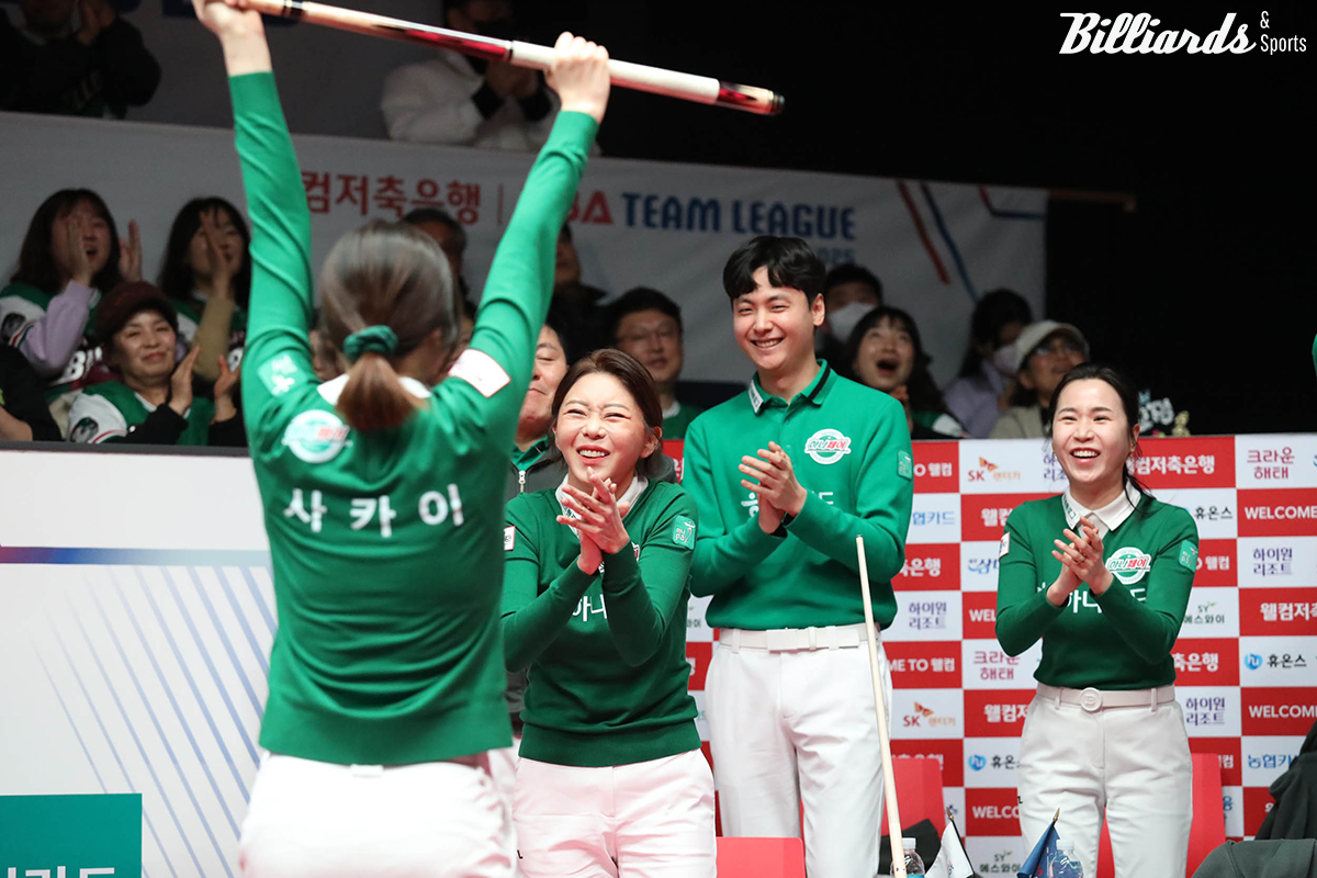 하나카드는 남은 4경기 중 3승을 거둬야 파이널에 진출할 수 있다. 2차전은 23일 오후 1시, 3차전은 오후 7시에 열린다.