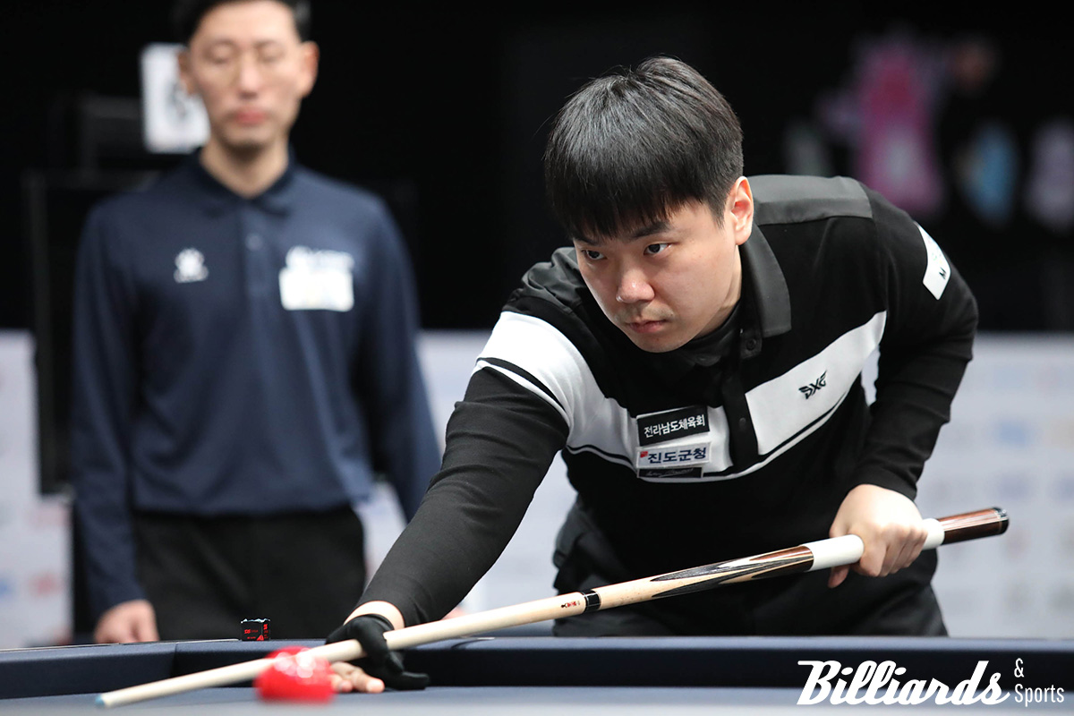 5년여 만에 UMB 월드컵 시드에서 탈락한 김행직. 사진=빌리어즈앤스포츠 DB