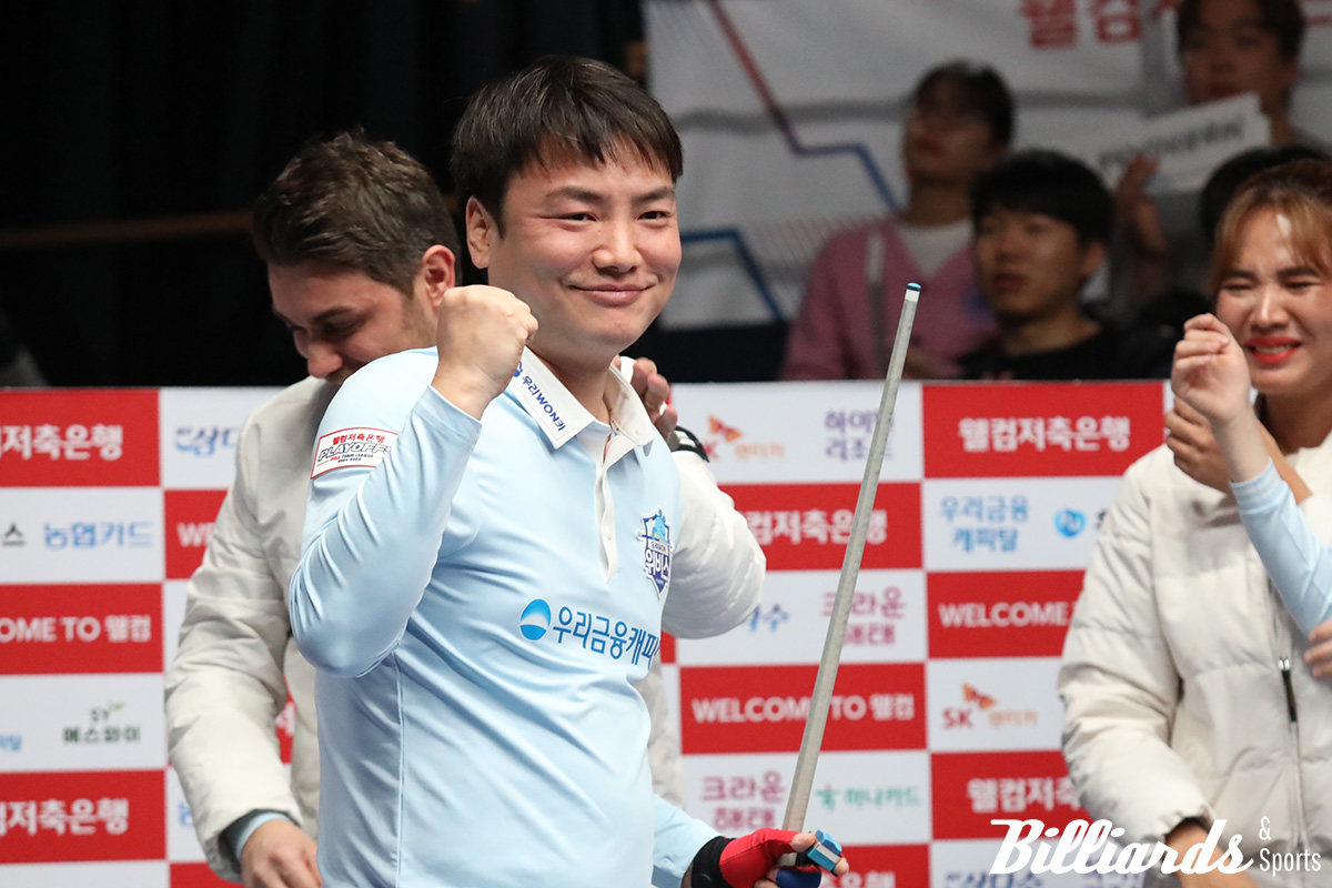 3세트 승리 후 기뻐하는 강민구.