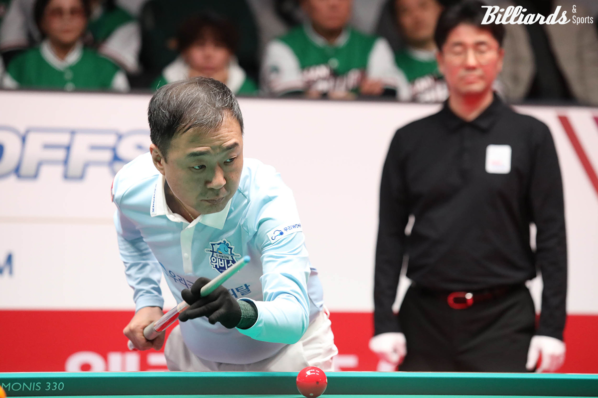 엄상필은 4세트 혼합복식에 처음으로 김민영과 호흡을 맞춘다.