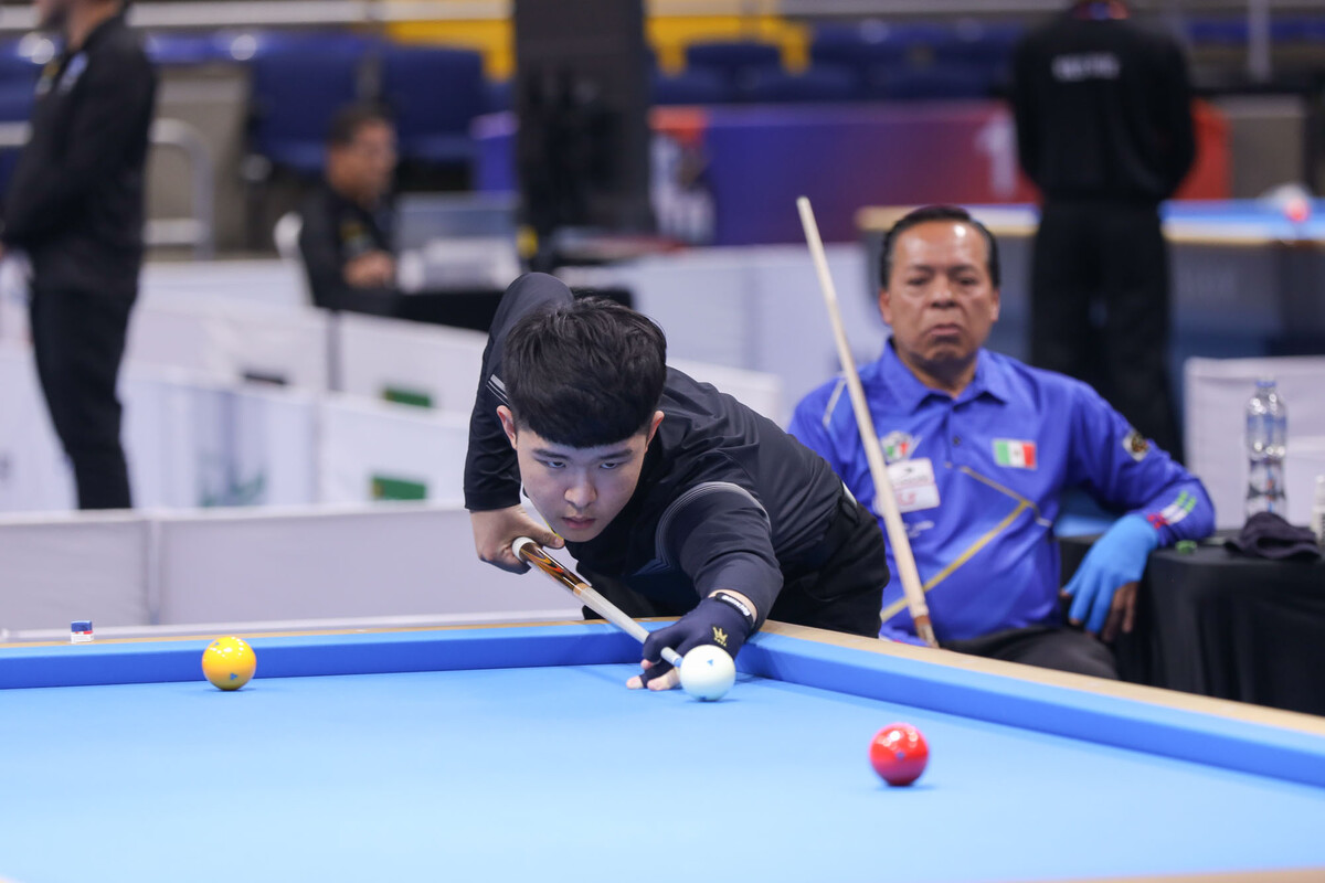 한국의 '2008년생 유망주' 김도현(상동고부설방통고1)이 보고타 3쿠션 당구월드컵 예선 3라운드에서 F조 1위와 종합순위 3위로 최종예선에 진출했다.  사진=SOOP 제공