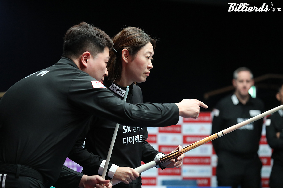 전날 4차전 4세트 혼합복식을 승리한 SK렌터카 조건휘-히다 오리에. 