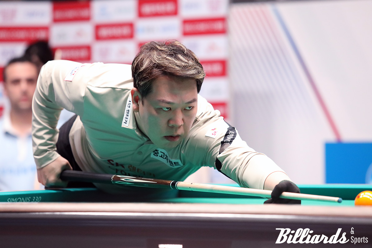 5차전 3세트에 출전한 강동궁.