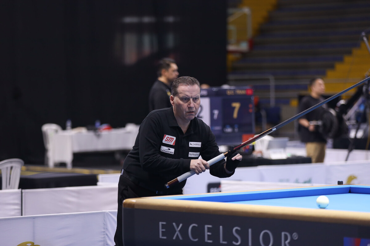 에디 멕스(벨기에)는 16강에서 사미흐 시덤(이집트)을 꺾고 8강에 올라와 쩐타인룩과 승부를 벌인다.