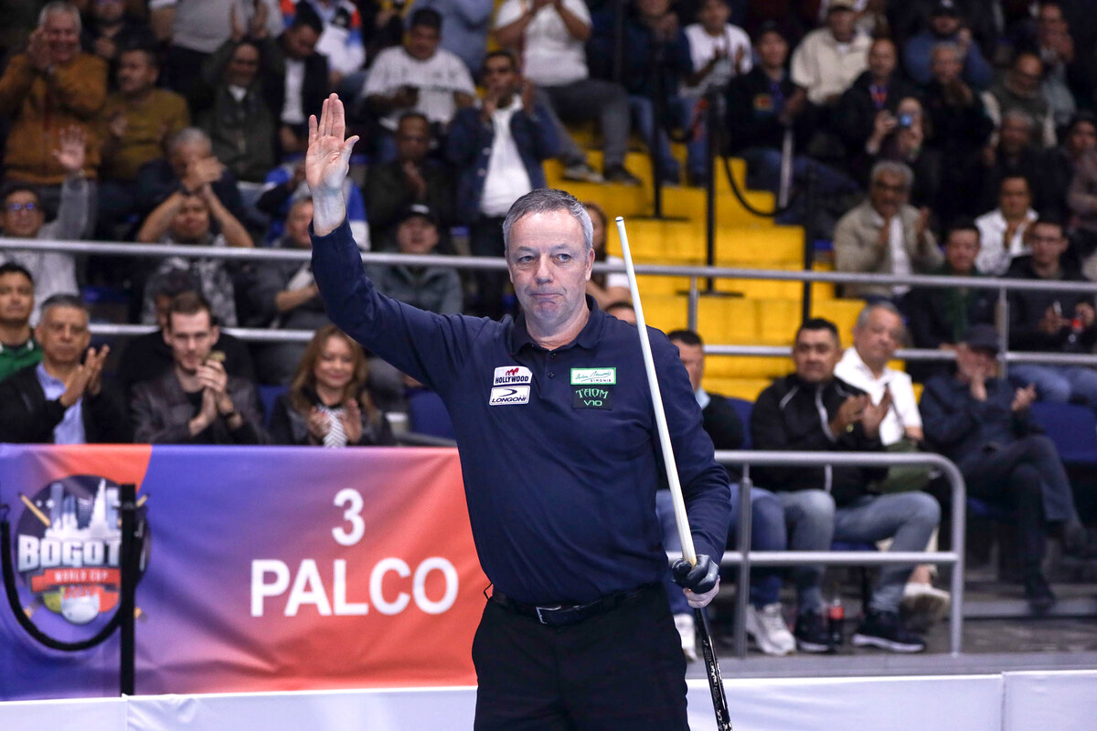 지난해 당구월드컵 시즌 챔피언에 올랐던 '세계랭킹 1위' 딕 야스퍼스(네덜란드)가 '보고타 3쿠션 당구월드컵' 8강에서 제레미 뷔리(프랑스)를 꺾고 준결승에 진출해 올해 첫 대회부터 결승 진출을 노리게 됐다.  사진=SOOP 제공