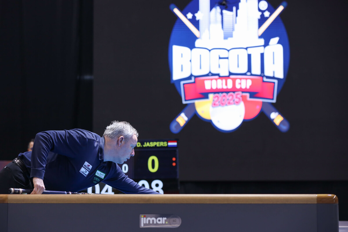 '세계랭킹 1위' 딕 야스퍼스(네덜란드)가 보고타 3쿠션 당구월드컵' 준결승전에서 지난해 세계선수권 준결승에서 패했던 쩐타인룩(베트남)에게 져 결승 진출에 실패했다.  사진=SOOP 제공