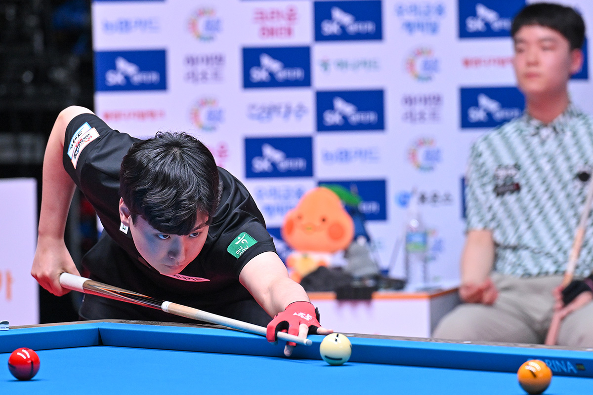 김영원과 월드챔피언십 첫 대결을 벌인 신정주.