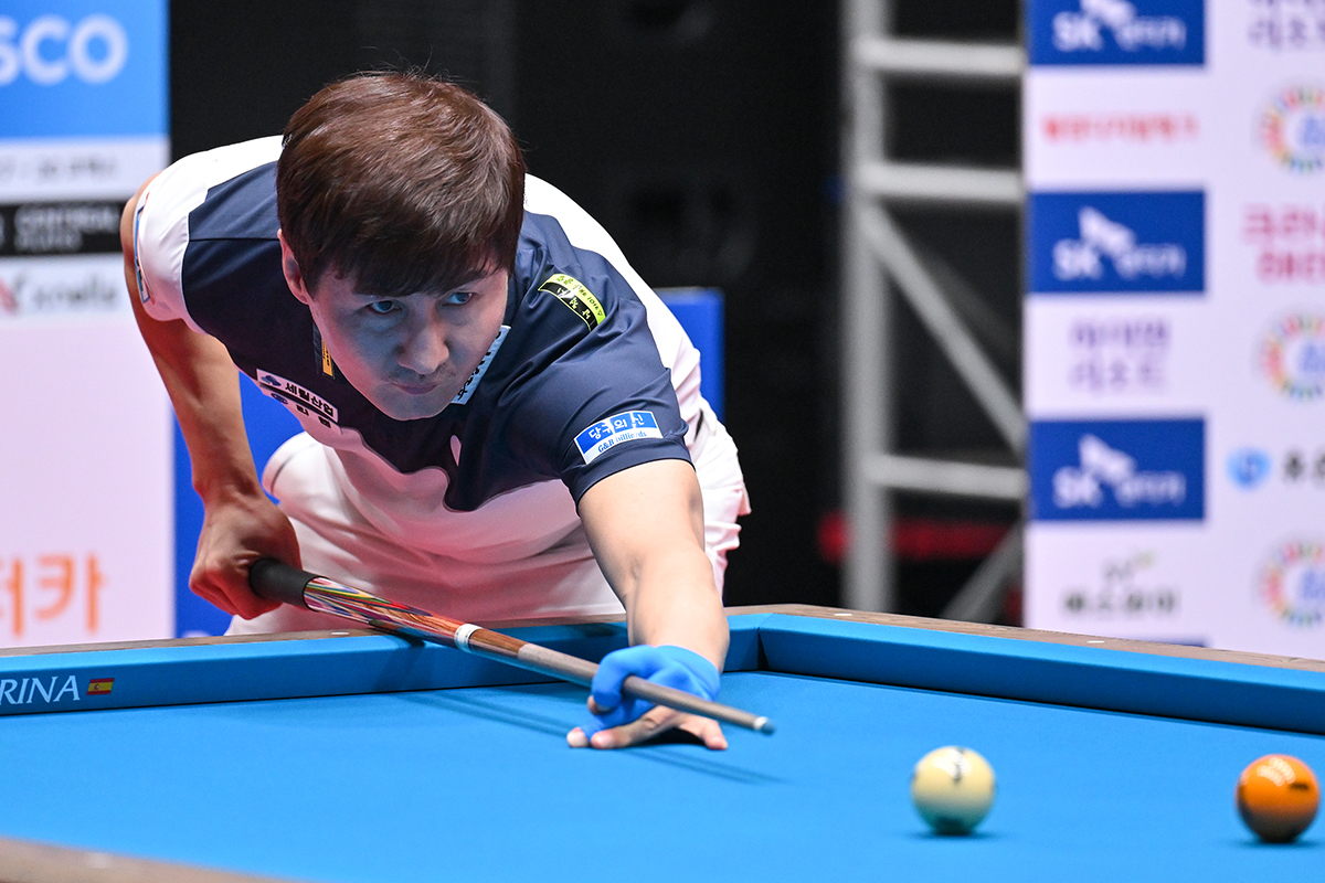 조별리그 첫 경기에서 마르티네스를 꺾는 이변을 연출한 박기호는 최성원과 두 번째 경기에서 대결한다.