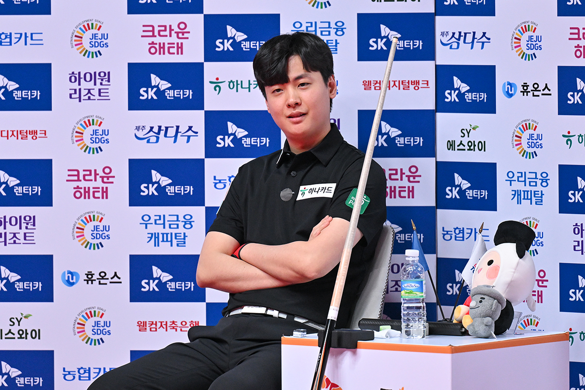 첫 경기에서 김영원에게 2-3으로 아깝게 패했던 신정주는 이날 응우옌프엉린에게도 2-3으로 져 2패로 탈락이 확정됐다.