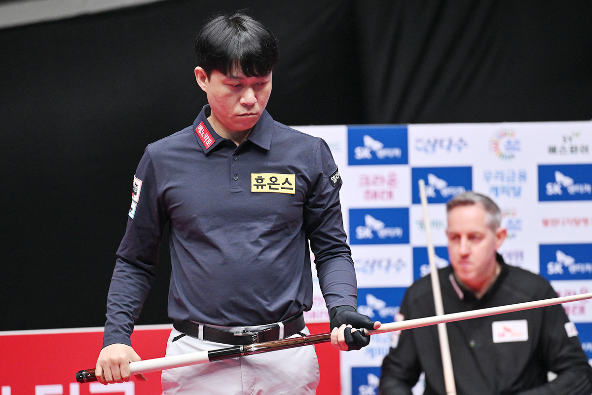 박기호를 꺾고 1승을 올린 최성원.