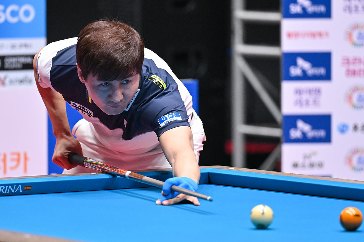 2, 3세트를 14:15로 연달아 패하며 세트스코어 1-3으로 최성원에게 1패를 당한 박기호.