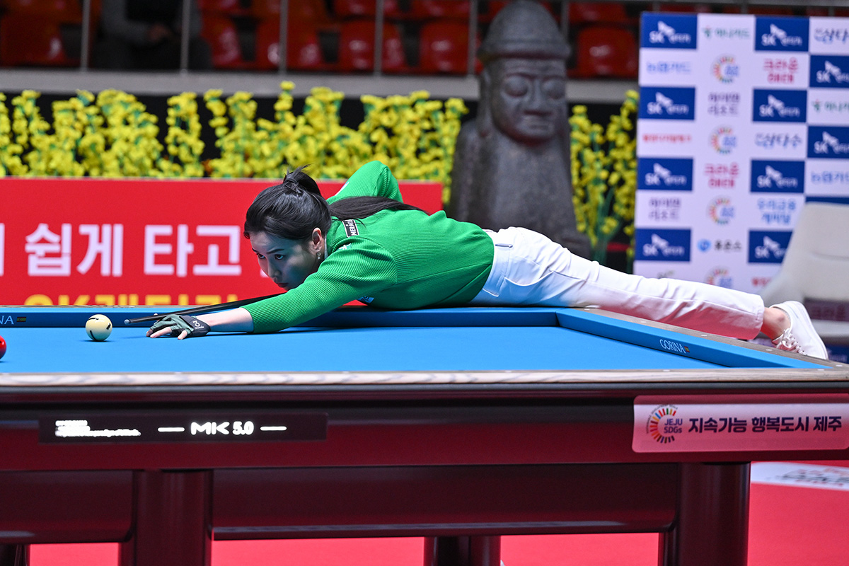 김예은을 꺾고 1승1패로 16강 진출 기회를 살린 김진아(하나카드)