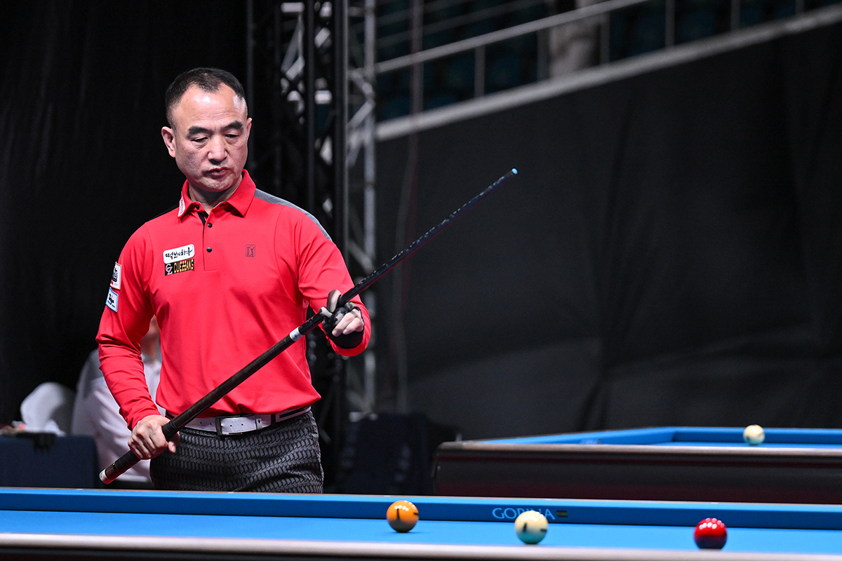 이승진은 박승희2에게 2-0으로 앞서 16강 진출을 눈앞에 뒀다가 3세트에서 12:15로 패해 아쉽게 탈락했다.