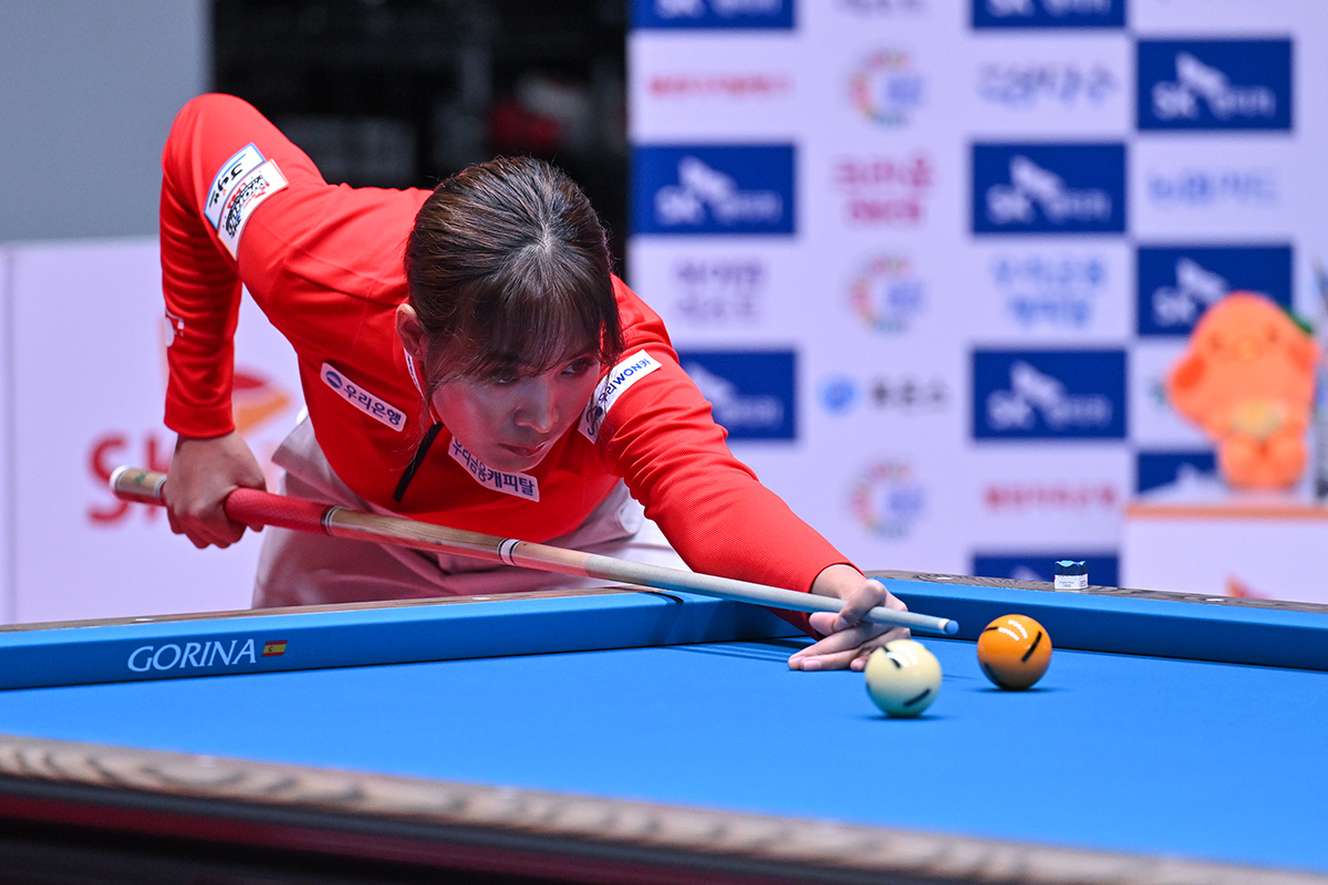 스롱 피아비(우리금융캐피탈)는 조별리그 마지막 경기에서 김민영(우리금융캐피탈)을 꺾고 동시에 경쟁자인 히가시우치 나쓰미(일본)가 정수빈(NH농협카드)에게 져야 16강행 가능성이 있다.