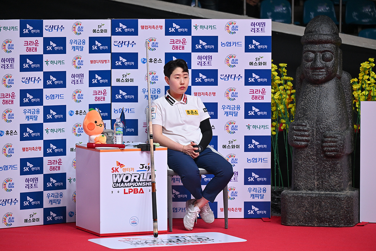 우승상금 1억원의 유일한 주인공인 김세연은 두 번째 1억원 상금이 걸린 이번 월드챔피언십에서 조별리그 첫 관문을 통과하고 16강에서 일본의 사카이 아야코(하나카드)와 8강 진출을 다툰다.