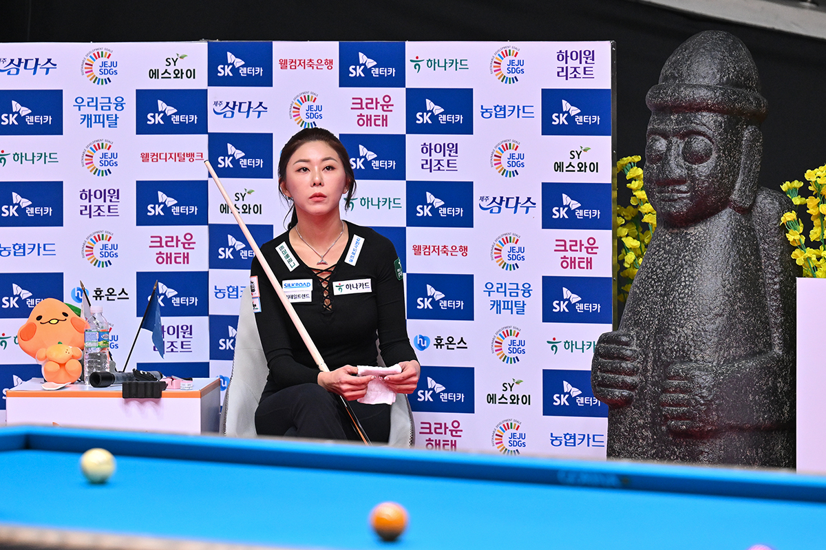 김가영(하나카드)이 14일 열린 LPBA 월드챔피언십 16강전에서 장혜리를 세트스코어 3-0으로 꺾고 8강에 진출했다.  사진=PBA 제공