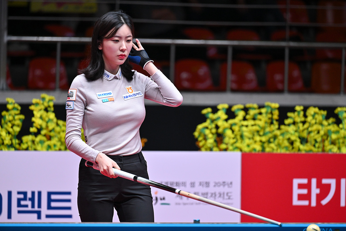 스롱의 끝내기 장타에 허무하게 무너진 정수빈(NH농협카드)