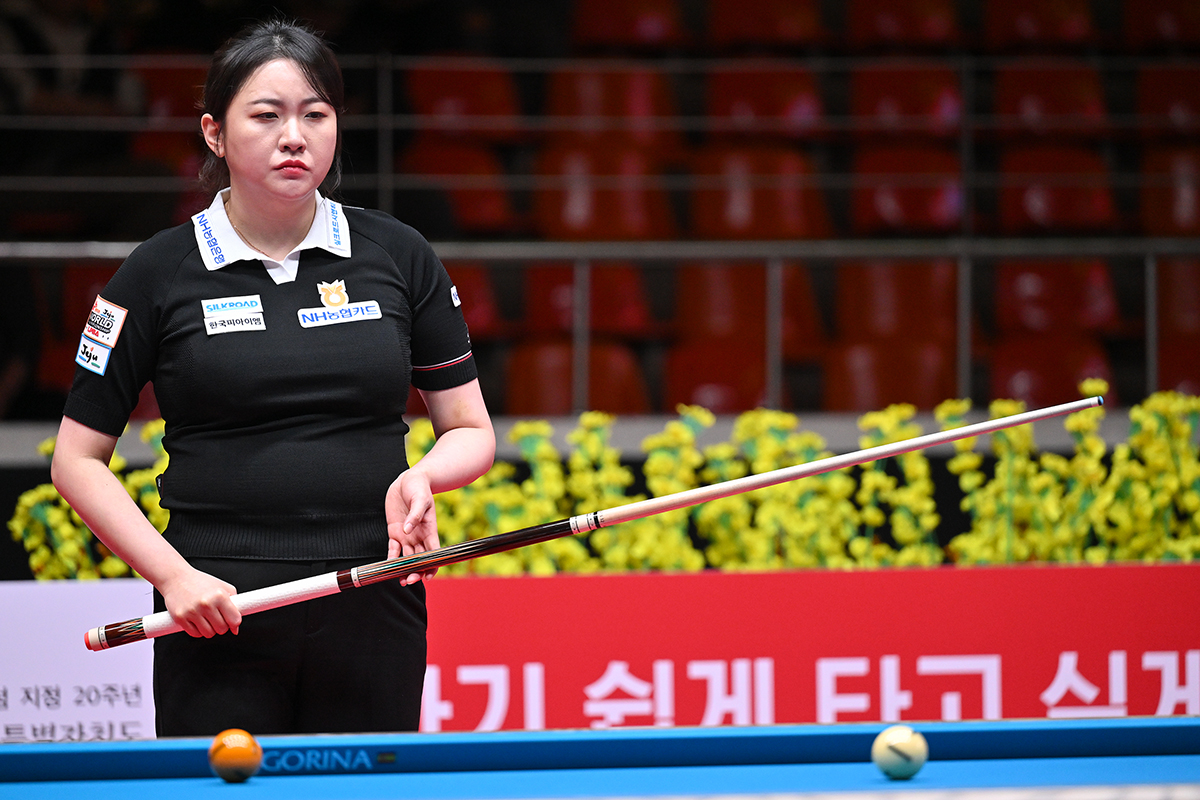 차유람에게 3년 전 월챔 조별리그에서 패해 탈락했던 김민아는 8강에서 숙원의 리벤지맨치를 벌인다.