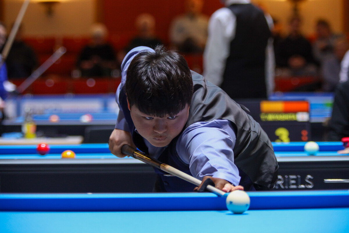 현 3쿠션 세계챔피언 조명우(실크로드시앤티-서울시청)는 전 2007년에 세계챔피언에 올랐던 우메다 류지(일본)와 세기의 명승부를 펼쳤으나 막판에 두 차례 공격이 아쉽게 빗나가며 패배를 당했다.