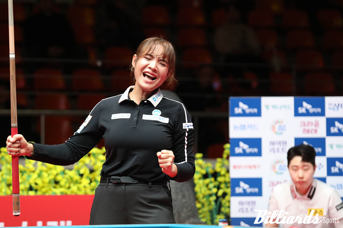 스롱 피아비(우리금융캐피탈)가 김세연(휴온스)을 상대로 3-2 역전승을 거둔 후 환호하고 있다. 사진=제주/이용휘 기자