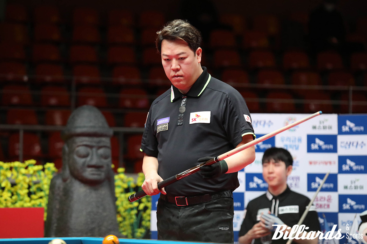 8강에서 모리 유스케와 대결 중인 강동궁.