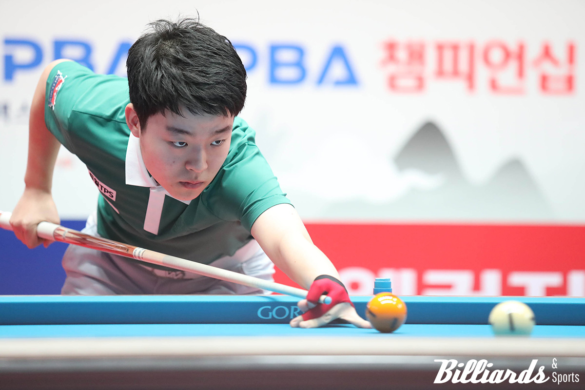 올 시즌 'NH농협카드 챔피언십'에서 우승하며 'PBA 최연소 챔피언'에 오른 김영원