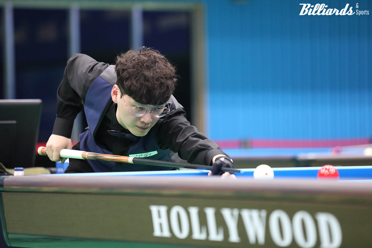 조명우와 복식전 우승을 합작했던 윤도영(서울)은 처음 올라온 전국대회 8강에서 가장 어려운 상대인 조명우를 만났다.