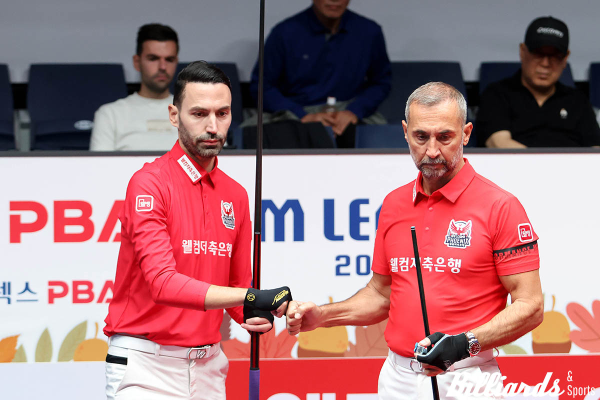 지난 시즌 웰컴저축은행에서 세미 사이그너와 호흡을 맞춘 필리포스 카시도코스타스.