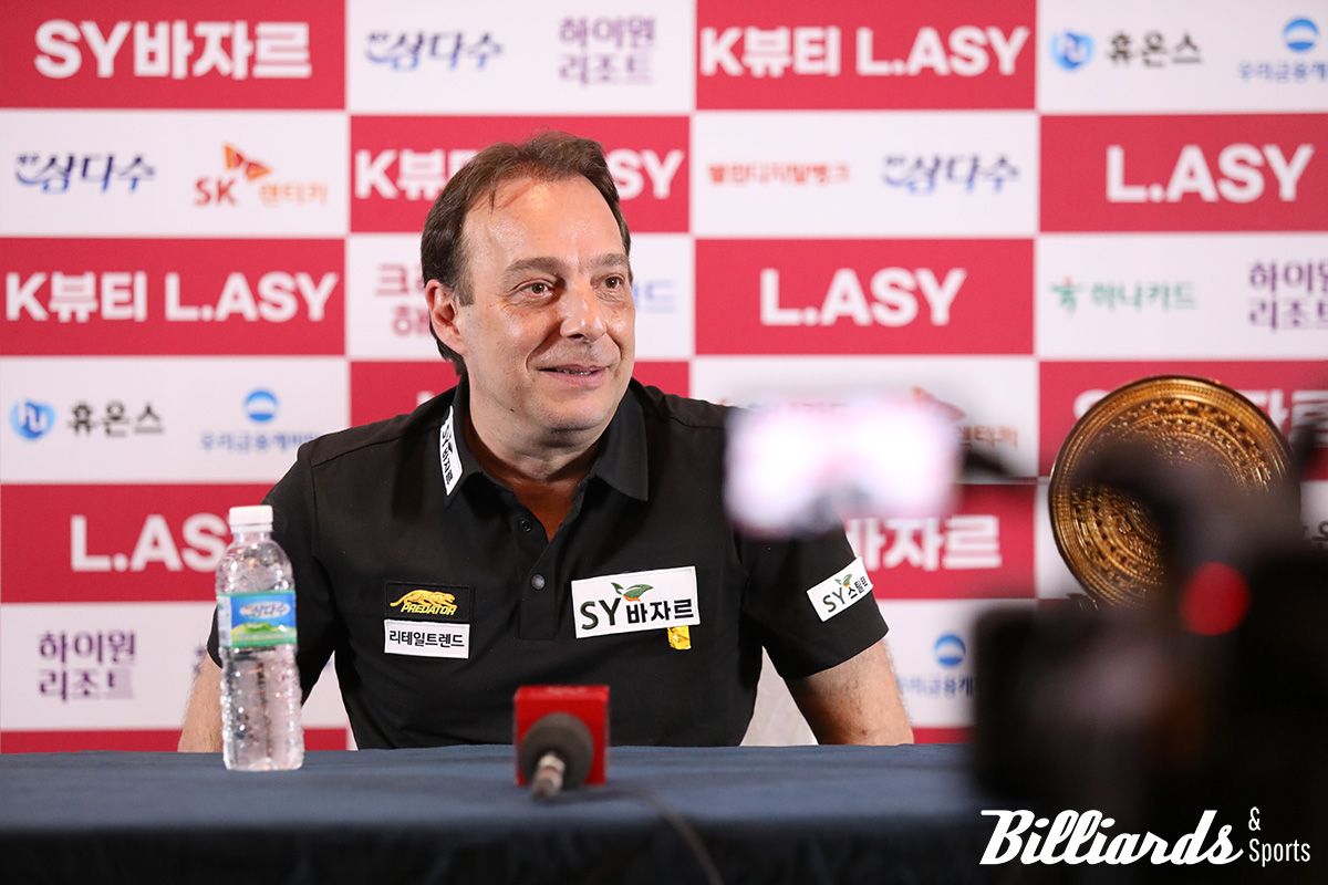 에스와이가 다니엘 산체스(스페인)를 웰컴저축은행의 최원준1과 트레이드를 단행한 이유를 밝혔다.  빌리어즈앤스포츠 DB