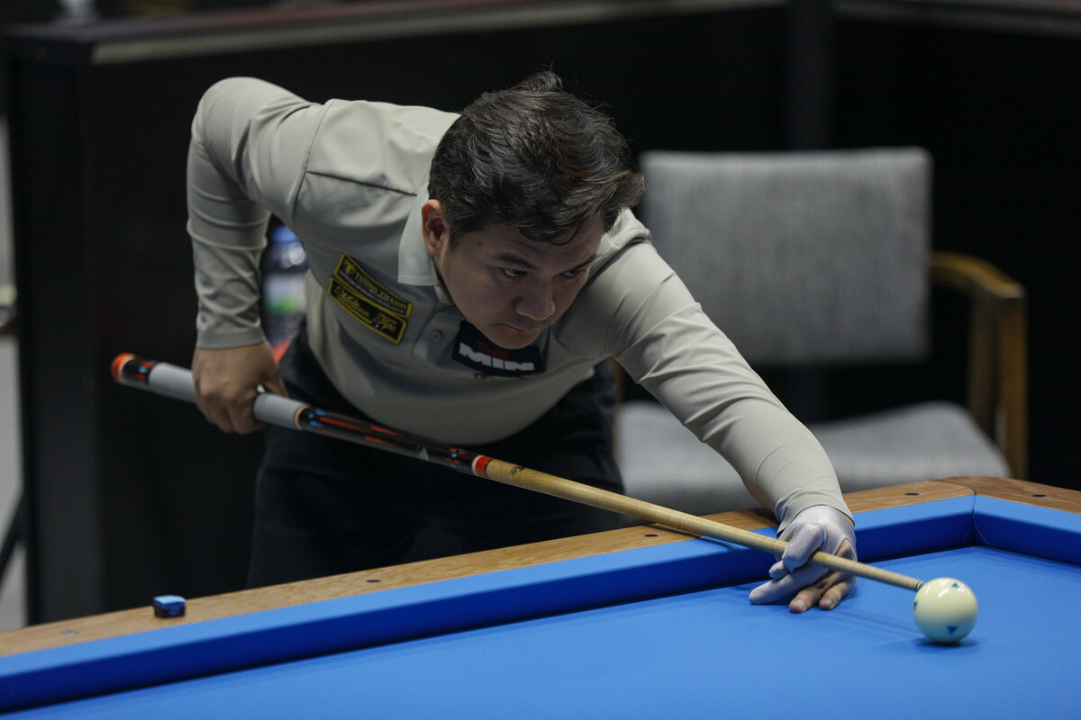 김행직과 16강전에서 만난 쩐타인룩(베트남)은 이날 E조 2위로 16강에 진출했다.