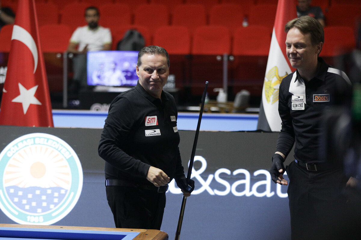 이날 앞서 열린 준결승전에서 에디 멕스(벨기에)는 글렌 호프만(네덜란드)에게 승리하며 결승에 올라왔다.