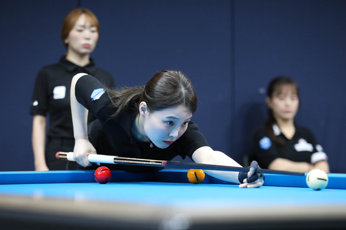 이미래에게 승리한 강유진.