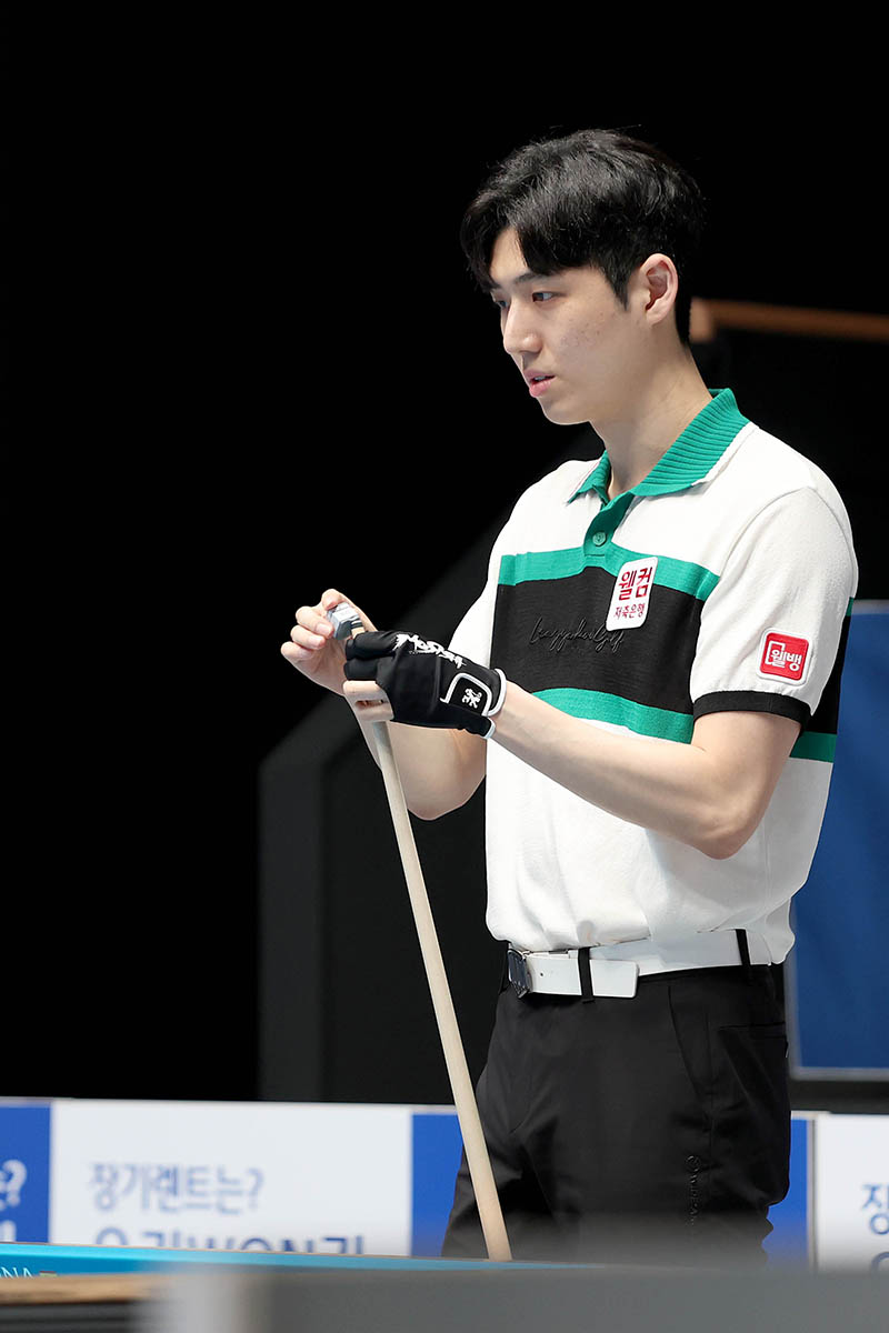 프로당구 복귀전 첫 경기에서 하비에르 팔라손을 꺾고 64강에 진출한 한지승.