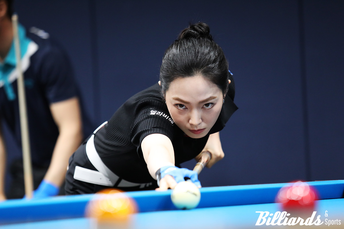 3-0 완승을 거두고 16강에 오른 '원조 당구여신' 차유람.