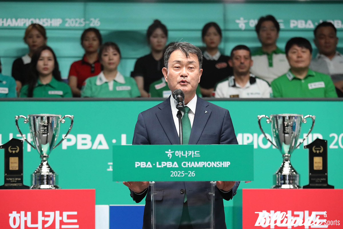 환영사를 전하고 있는 하나카드의 성영수 대표이사.