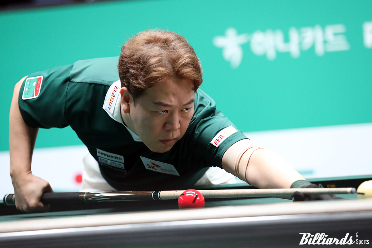 강동궁(SK렌터카)이 2일 열린 하나카드 PBA 챔피언십 128강전에서 하이런 13점을 비롯해 애배리지 2.368의 맹타를 휘두르며 승리를 거뒀다.  사진=고양/이용휘 기자