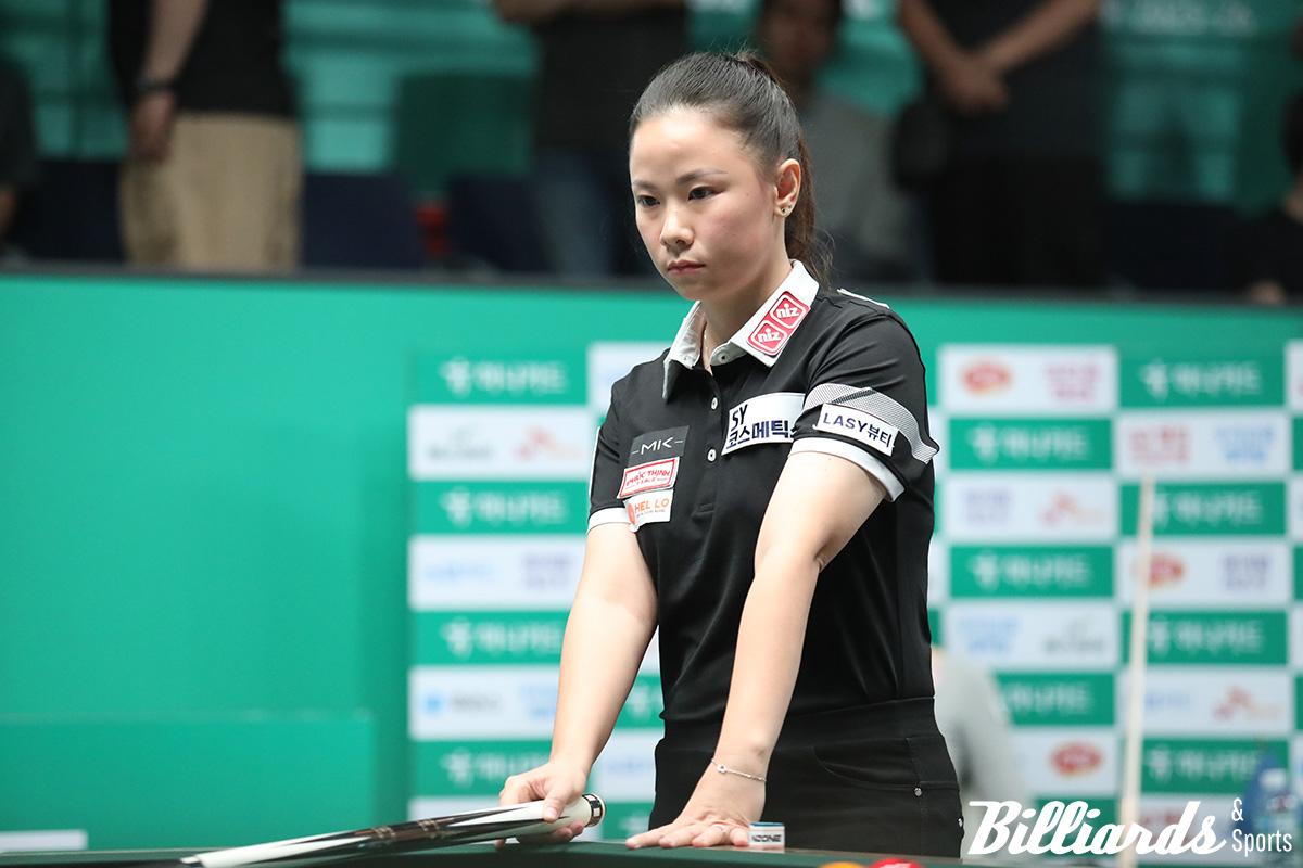 고민에 빠진 응우옌호앙옌니