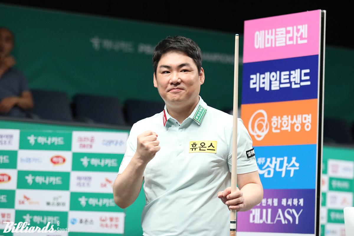 이상대(휴온스)는 16강전에서 김영섭을 3-0으로 꺾고 오랜만에 8강을 밟았다.