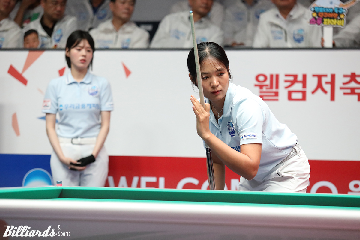 우리금융캐피탈이 6세트에서 스롱 피아비(캄보디아)가 살아나면서 휴온스를 4-2로 꺾고 승점3을 획득했다.