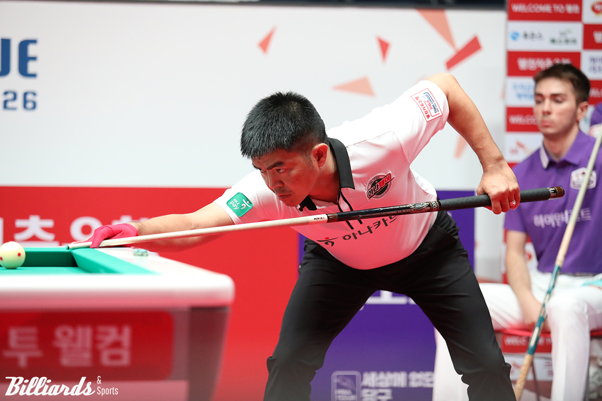 5세트에서 승부에 쐐기를 박은 하나카드 응우옌꾸옥응우옌(베트남).