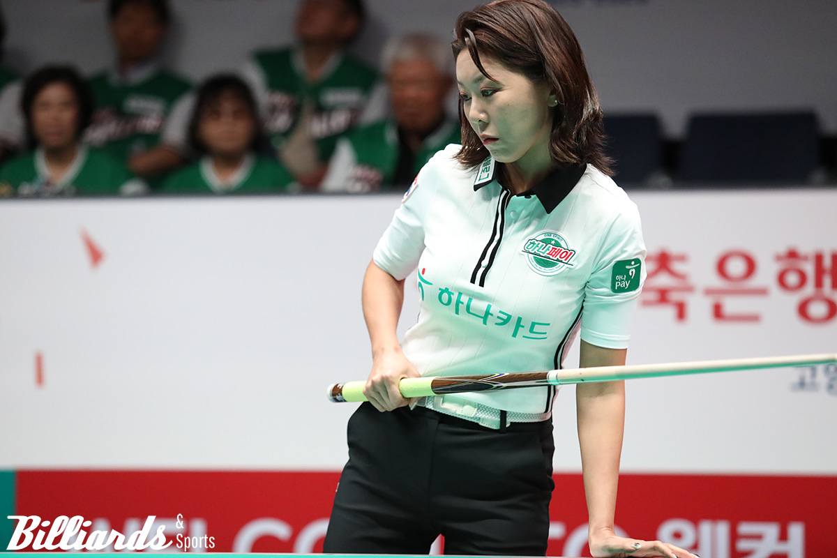 2세트 여자복식에서 7득점을 올리며 승리에 기여한 김가영(하나카드)