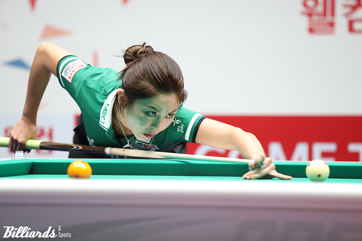 김가영(하나카드)은 2세트와 6세트 단복식전을 모두 따내며 하나카드의 역전승을 견인했다.