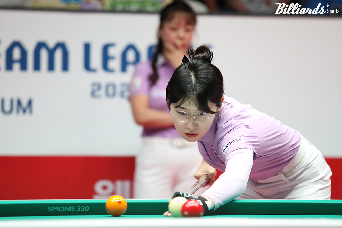 이미래(하이원리조트)는 2세트 여자복식에서 혼자 9점을 치며 9:8의 신승을 거뒀다.