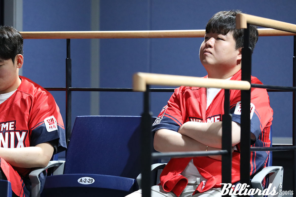 웰컴저축은행 웰컴피닉스의 경기를 지켜보고 있는 조명우. 사진=고양/이용휘 기자 