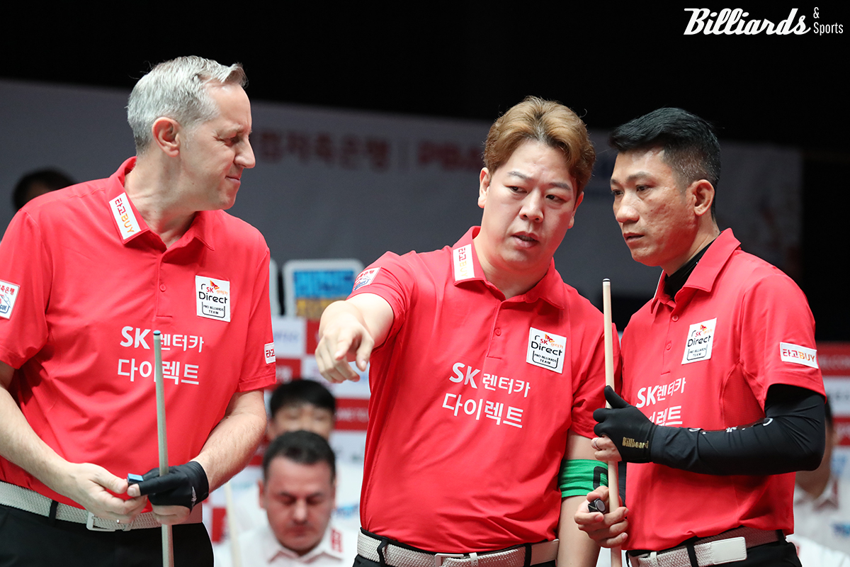 SK렌터카의 벤치타임아웃. 왼쪽부터 에디 레펀스 강동궁 응오딘나이.